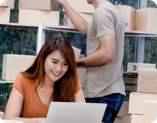 First-Mover in Integrated Marketplace